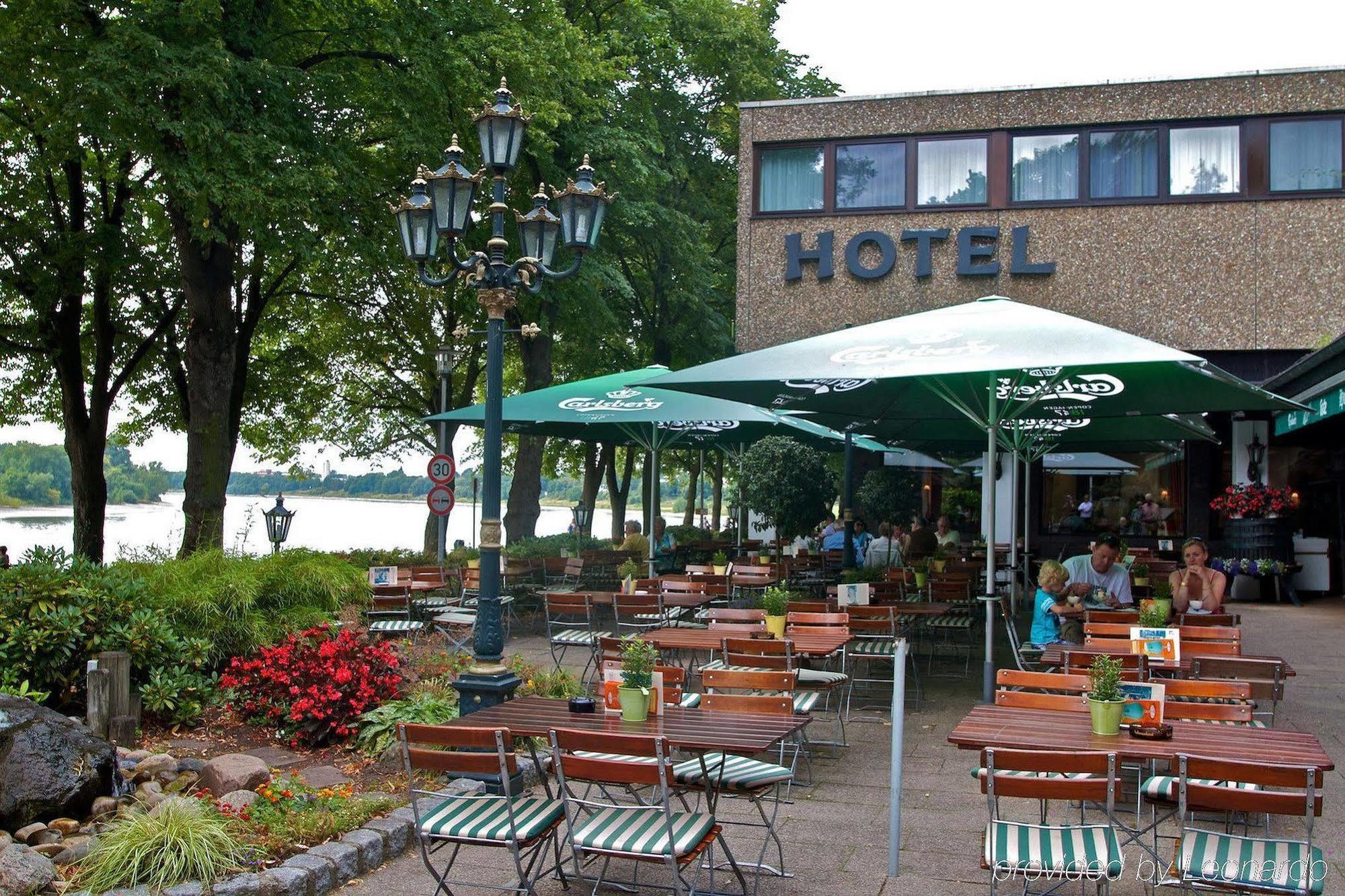 Hotel Rheinterrasse Benrath Dusseldorf Exterior photo